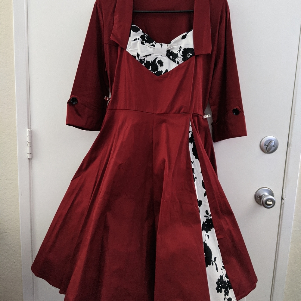 NWOT Vintage Pinup Style Dress with Petticoat